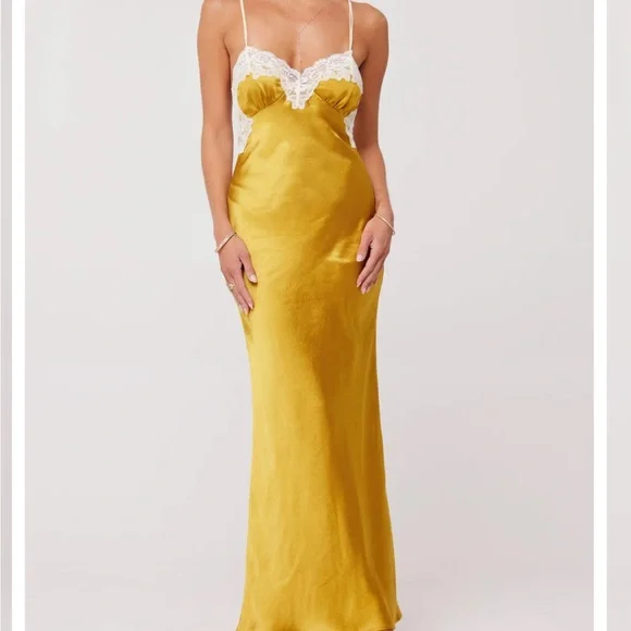 Elegant Gold Yellow Slip Dress with Lace Trim and Low Back - Picture 10 of 11